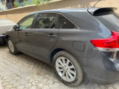 toyota venza 2011 black Unregistered CANADA USED