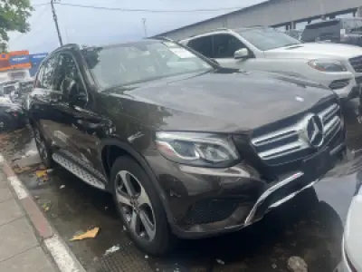 Foreign Used 2017 Mercedes Benz Glc300