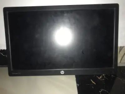 HP EliteDisplay