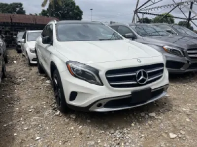 Foreign Used 2015 Mercedes Benz Gla250