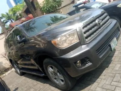 Toyota Sequoia 2008 Model.