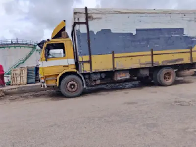 Hire Cold Chain Trucks also Dry Trucks