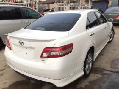 Clean Toyota camry XLE model