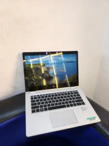 HP EliteBook 1030 G2