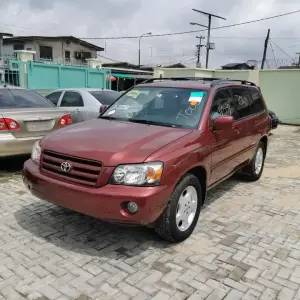 Clean Toyota highlander model