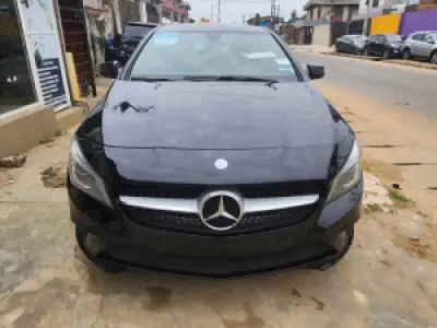 Mercedes benz cla250