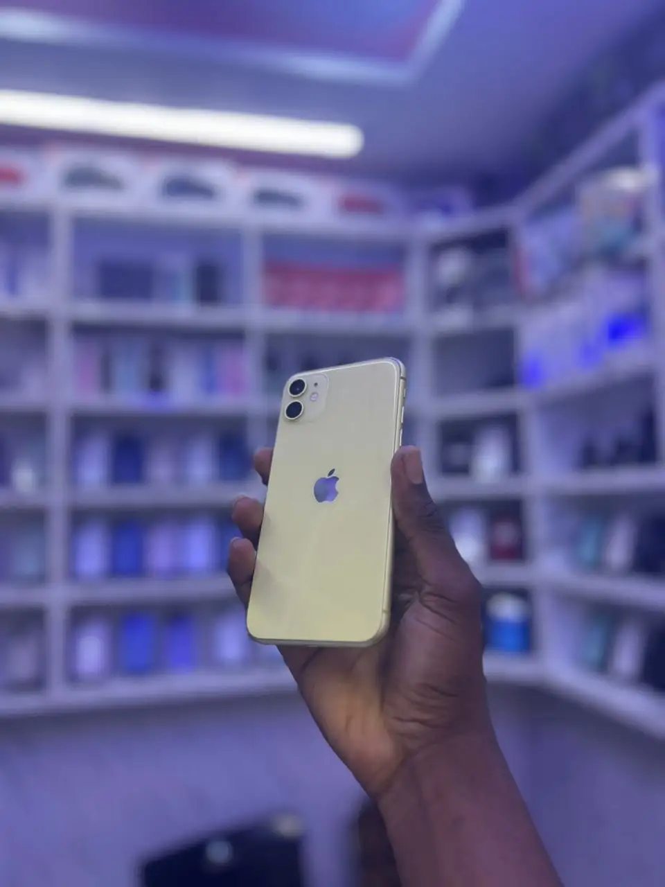 Emergency Deal  Neatly used IPhone 11 FID/Truetone✅ Bat- 66 Screen changed